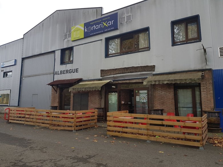 Hostal Albergue Kortarixar