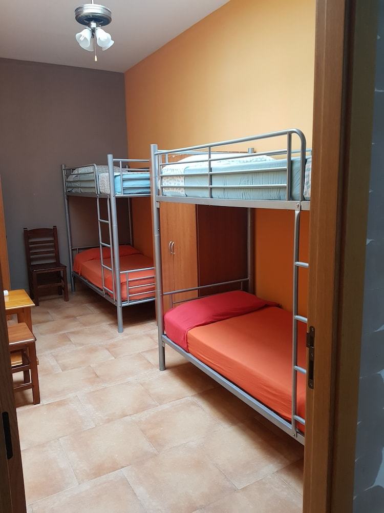 Hostal Albergue Kortarixar