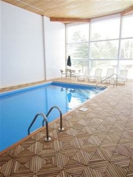 Hotel Mountain Road Resort