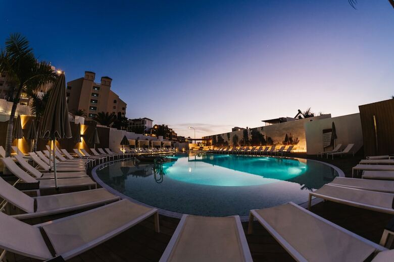Hotel Ohasis Boutique Suites