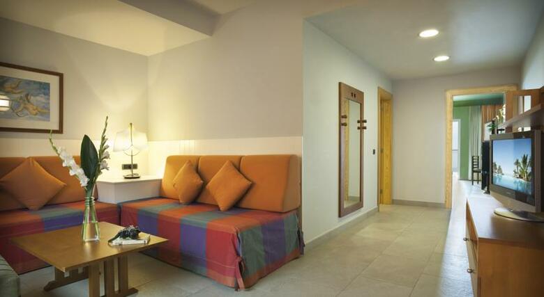 Hotel Roca Nivaria