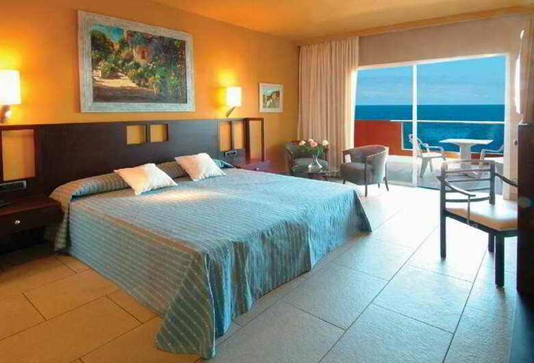 Hotel Roca Nivaria