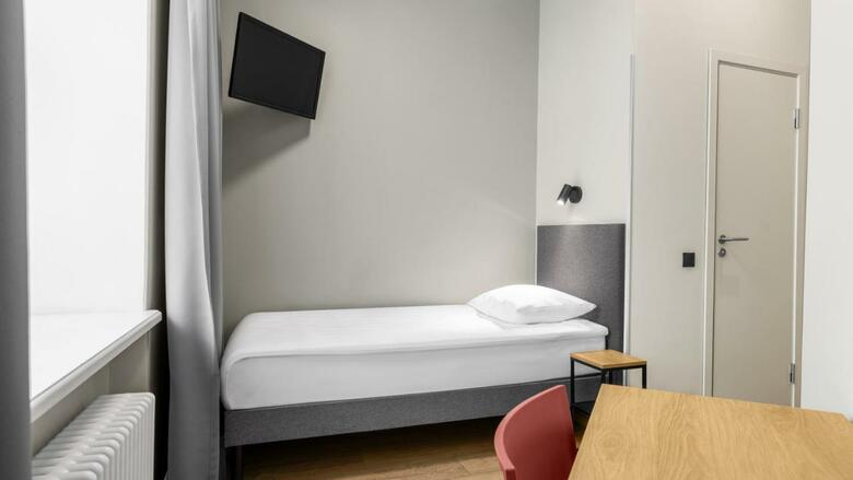 Meriton Old Town Hotel