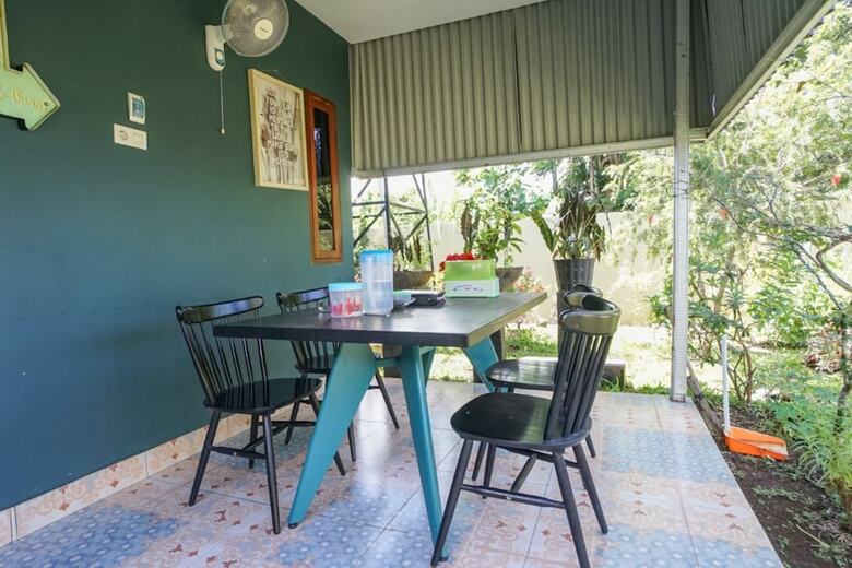 Hotel Rumah Kost Maple Winangun