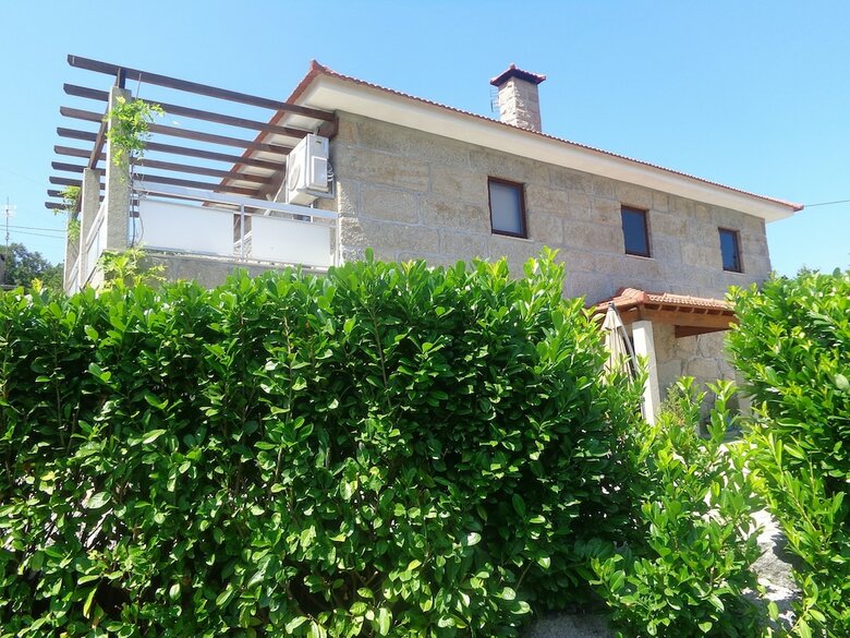 Bernardes House