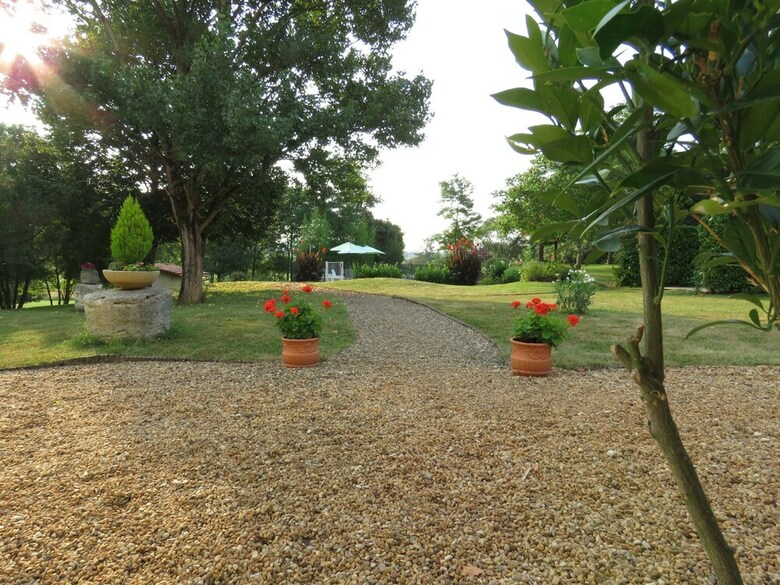 G�tes Lass�nat St. Georges