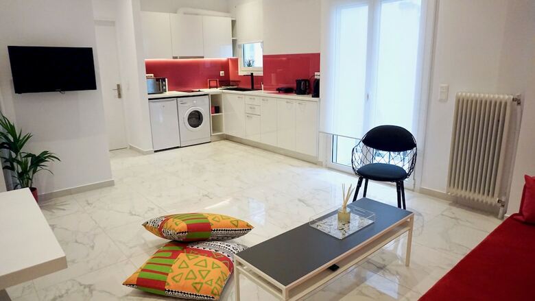 Apartamentos Eclectic Design Apt In Athens Near Metro