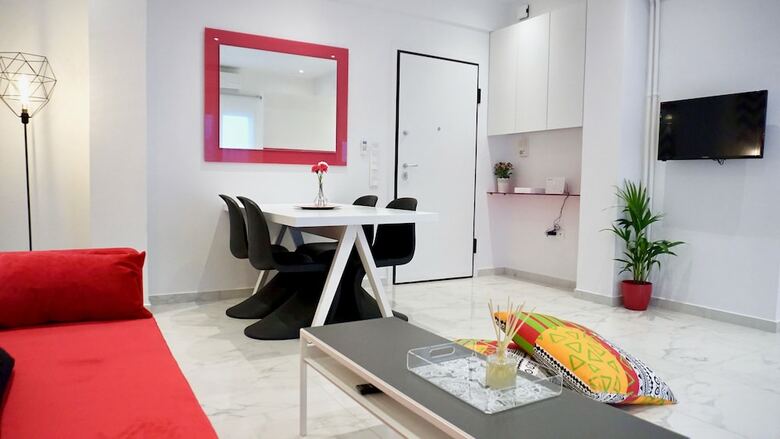 Apartamentos Eclectic Design Apt In Athens Near Metro