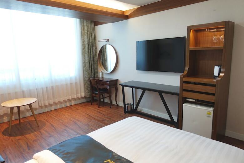 Prince Hotel
