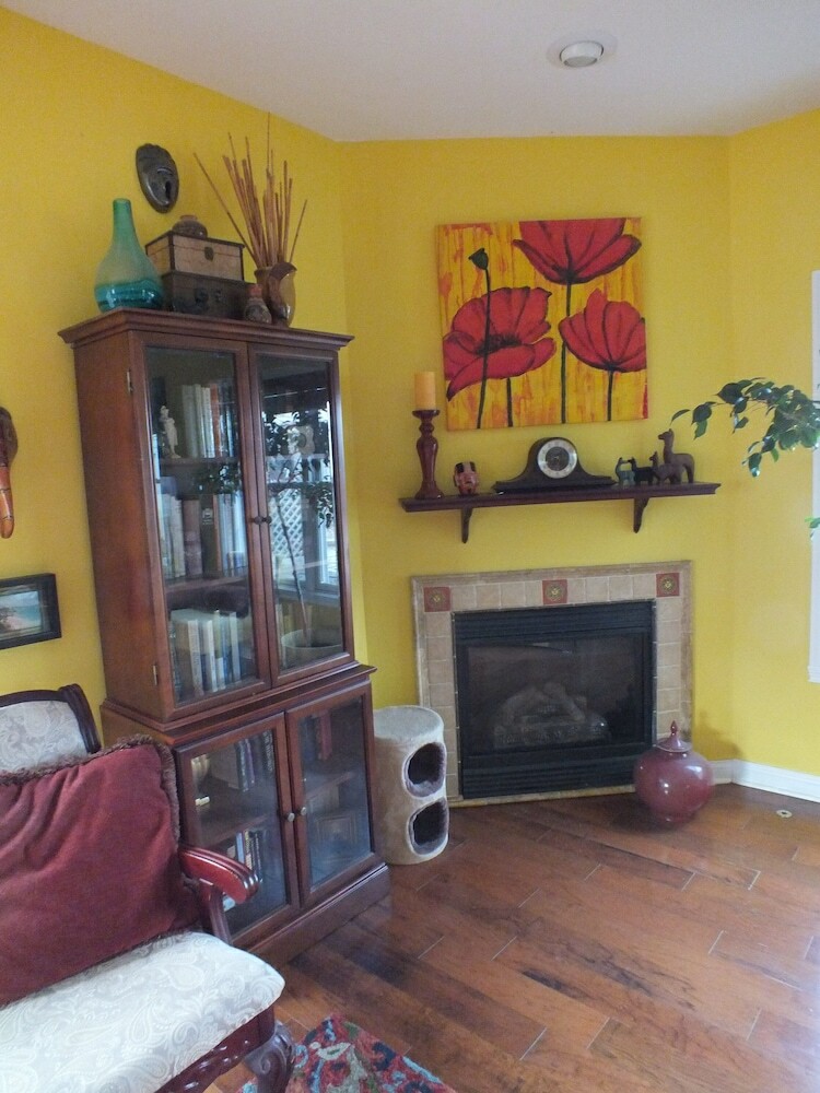 Residencia Montrose Farms Alpaca Ranch