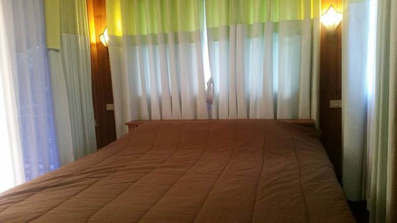 Hotel Riverside Home