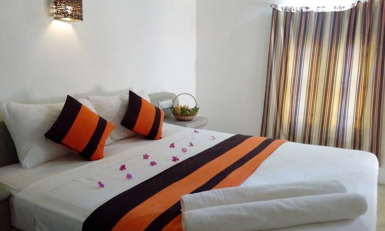 Hotel Sunset Safari & Resort