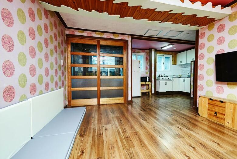 Pension Healing Road