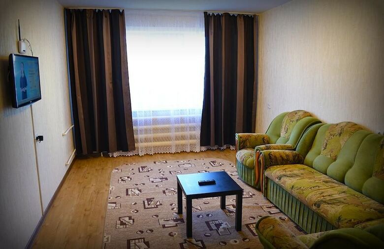Dobrye Sutki Apartment On Mukhacheva 258