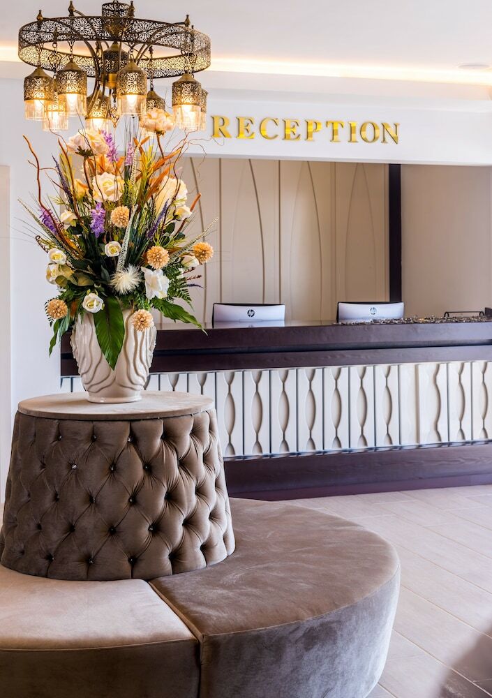 Oscar Park Hotel