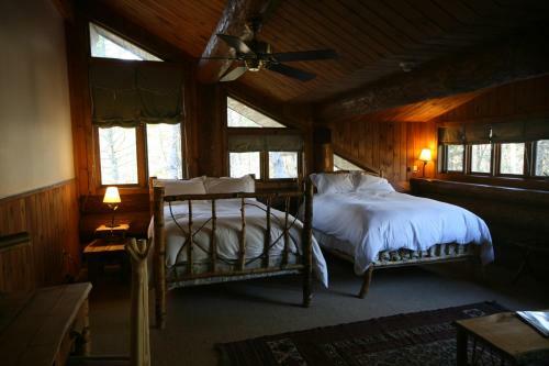 Hotel Trout Point Lodge Of Nova Scotia