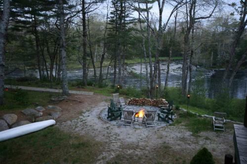 Hotel Trout Point Lodge Of Nova Scotia