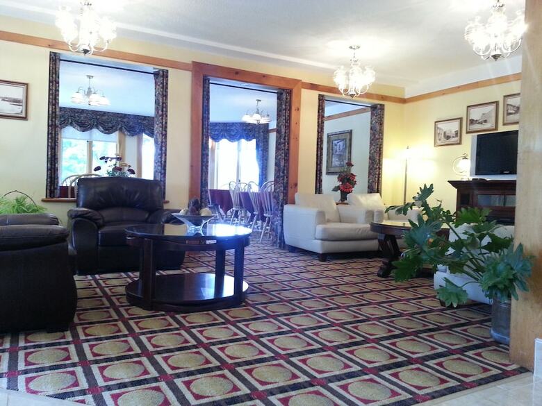 Granite Town Hotel