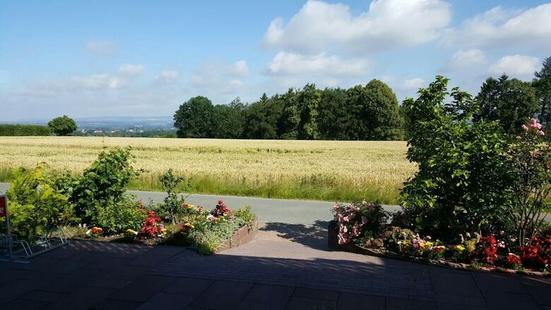Caf� Sonnenschein & Pension