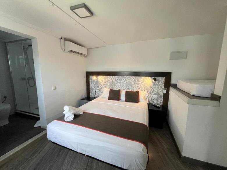 Hotel Hello Feria