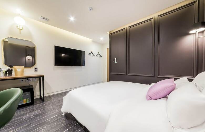 Plain Hotel