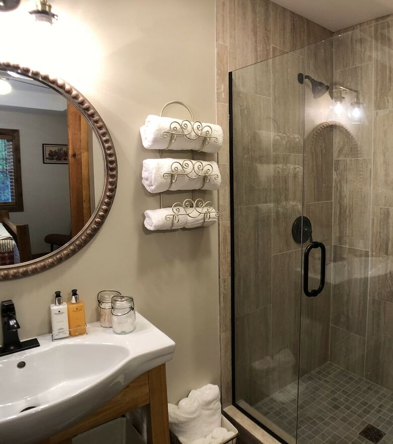 Walnut Waters Bed & Breakfast