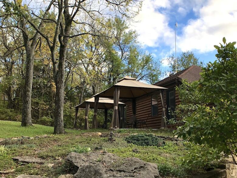 Walnut Waters Bed & Breakfast