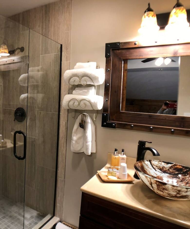 Walnut Waters Bed & Breakfast