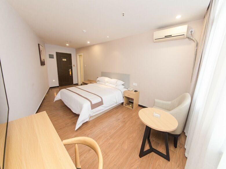 Hotel J Tour Inn