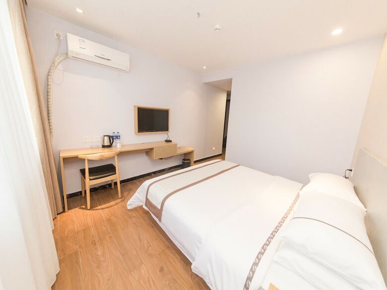 Hotel J Tour Inn