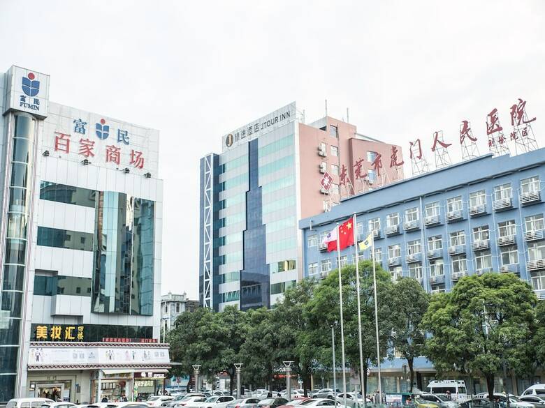 Hotel J Tour Inn