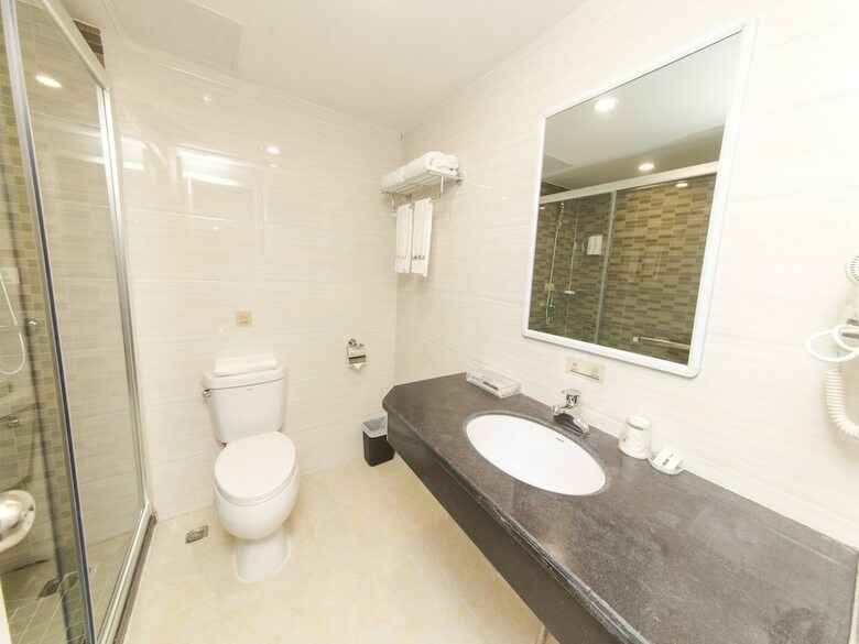 Hotel J Tour Inn