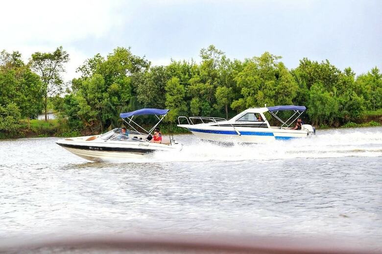 Hotel Bangpakong Boat Club