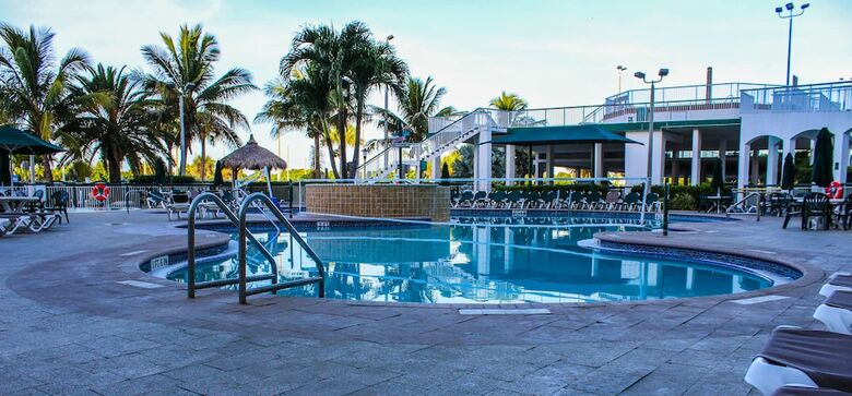 The Resort On Cocoa Beach, A Vri Resort