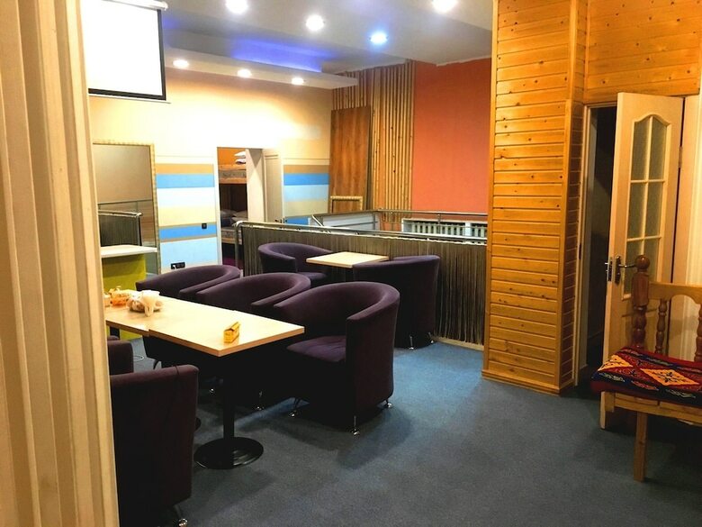 Hostal Apelsin Hostel Almaty