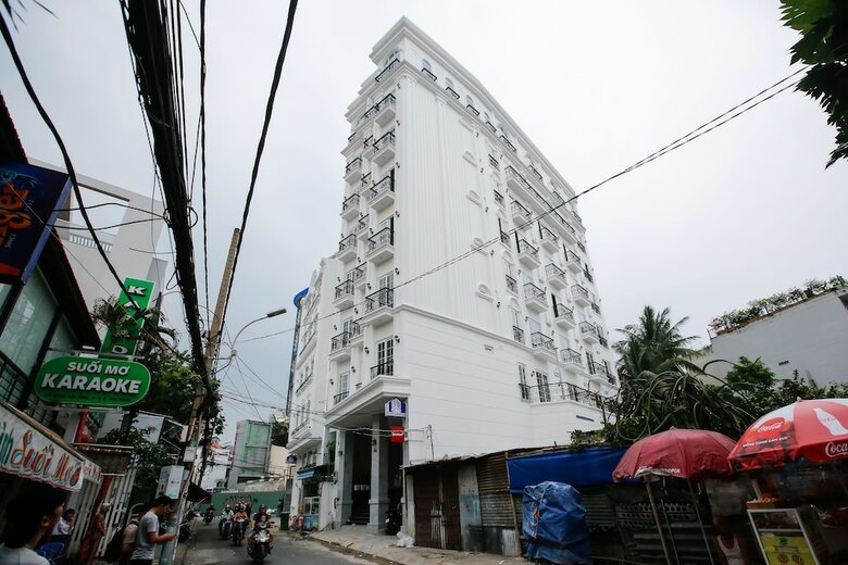 Aparthotel Trust Home