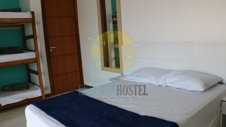 Hostal Enseada Hostel