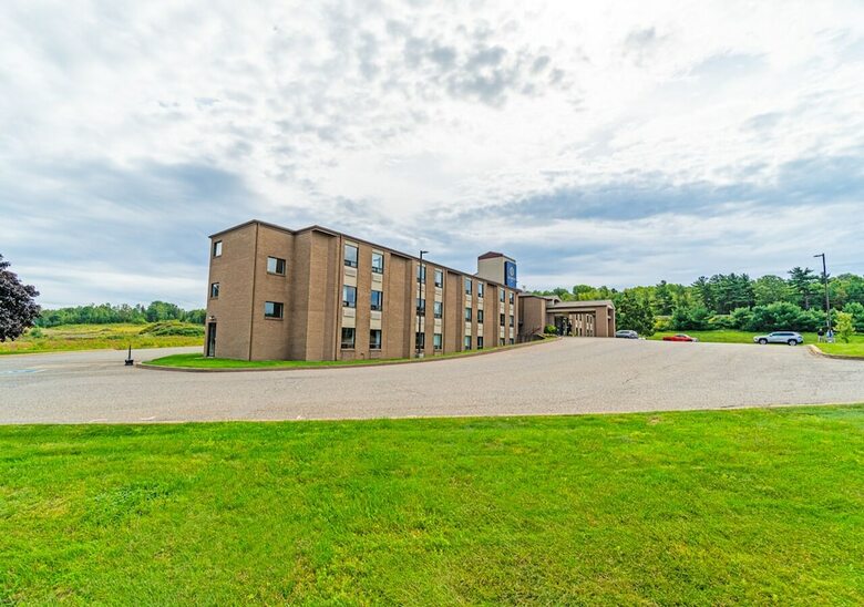 Hotel Slumber Inn