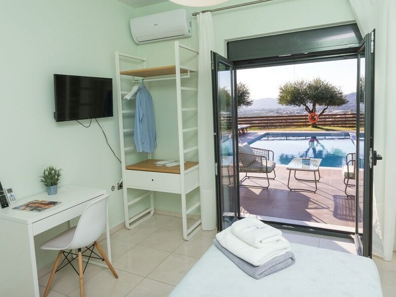 Mythic Olive Villa Views - Private Pool