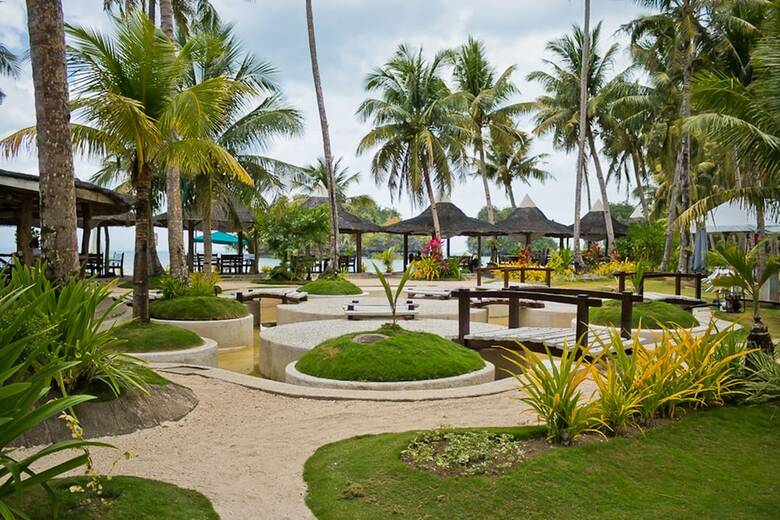 Hotel Caluwayan Palm Island Resort