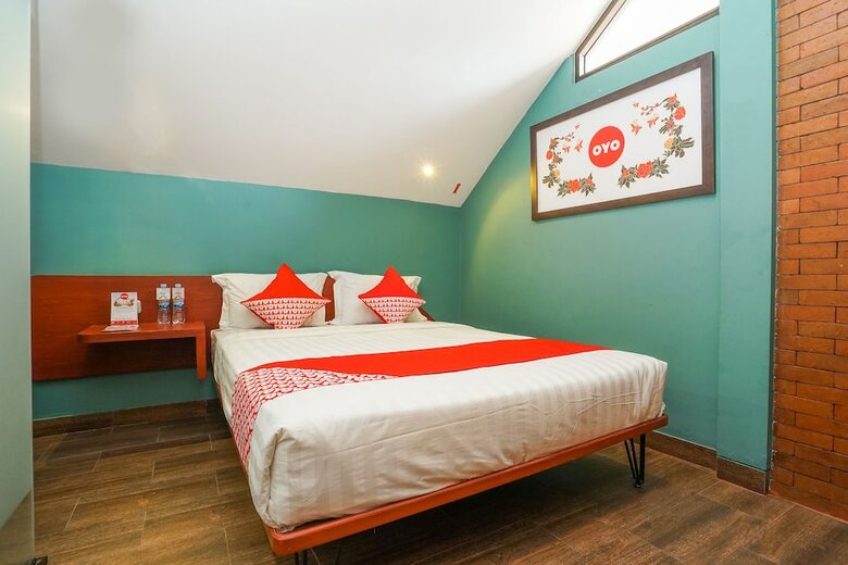 Hostal Oyo 316 Umada Beds & Lounge Syariah