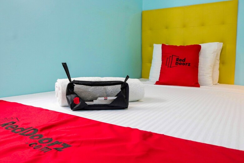 Hotel Reddoorz Plus Near Uv Mandaue Cebu