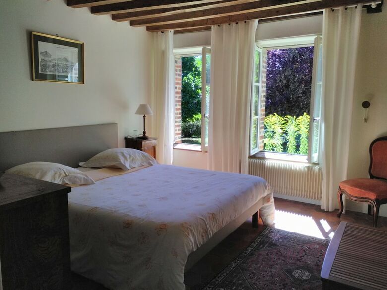 Hotel Chambres D'h�tes - La Verrerie D' Ivoy