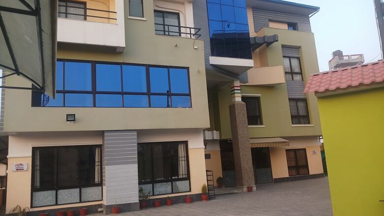 Hotel Awana