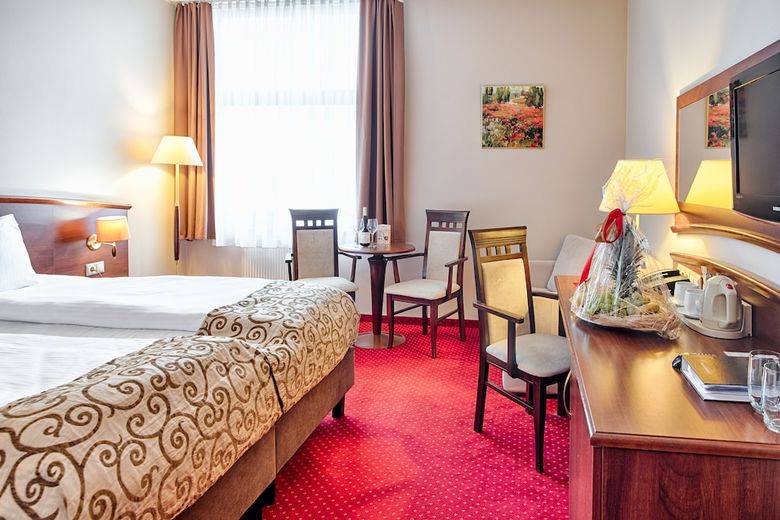 Grand Royal Hotel