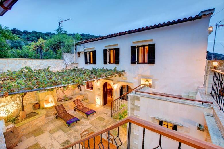 Villa Grape Cottage Heated Pool