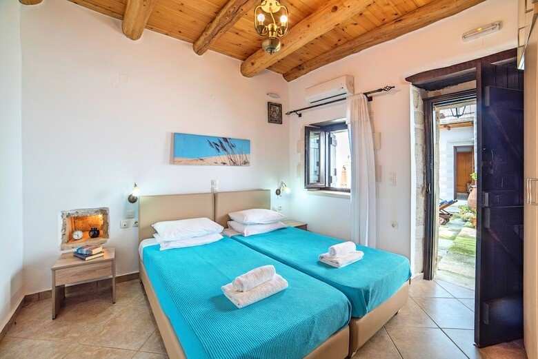 Villa Grape Cottage Heated Pool