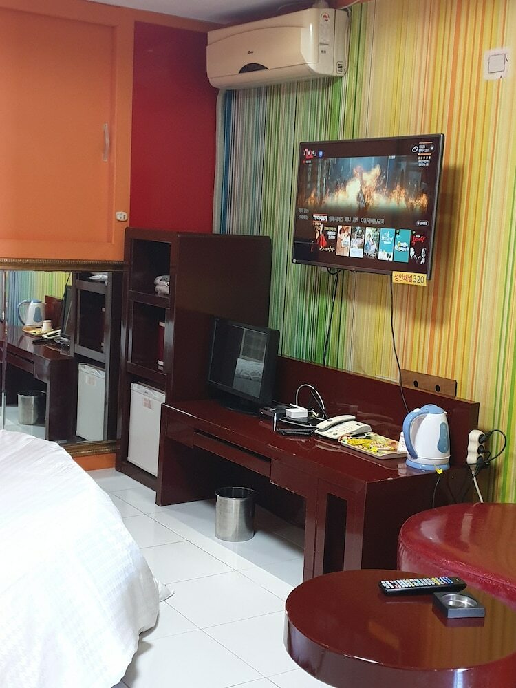 Hotel Khan Motel