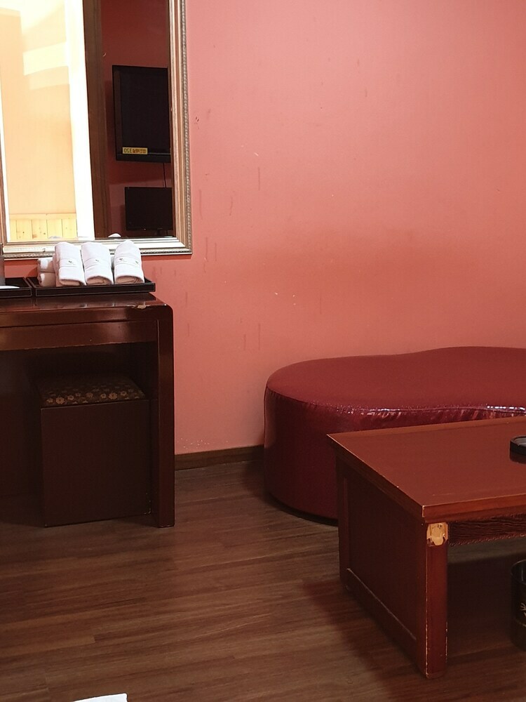 Hotel Khan Motel