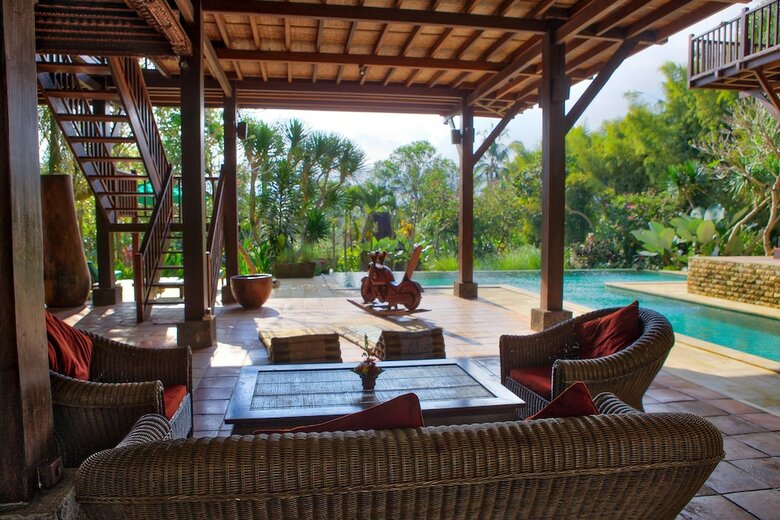 Villa Atas Awan